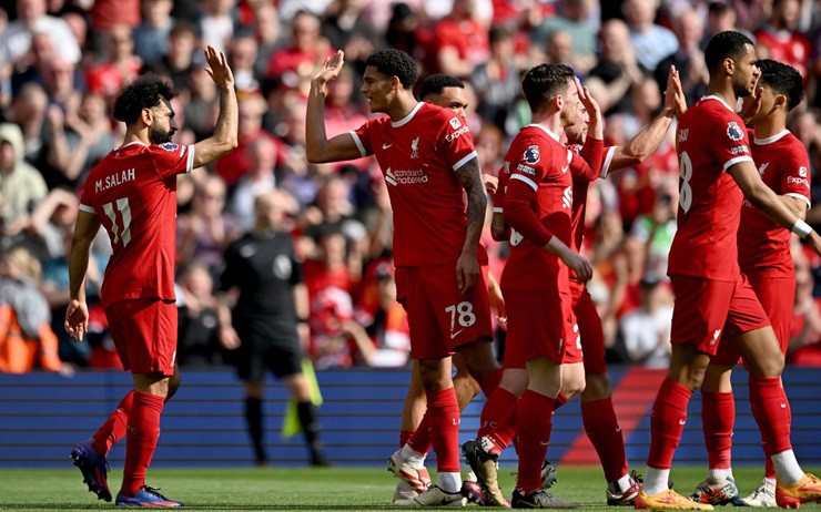 Liverpool đánh bại Tottenham