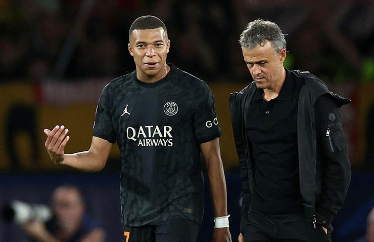 Mbappe cảm ơn HLV Enrique