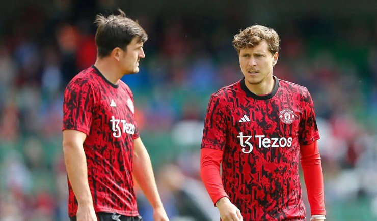 MU cân nhắc bán Lindelof và Maguire vào mùa hè này